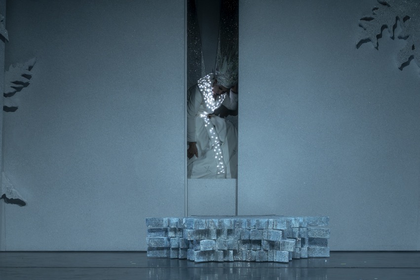 STR-Schneekönigin-A.N.-2837